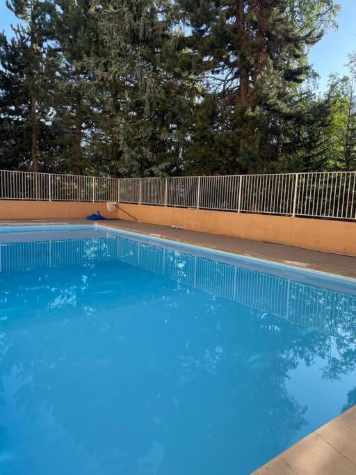 Appartement Deux Alpes Pied Des Pistes เลส์เดอซาลป์ ภายนอก รูปภาพ